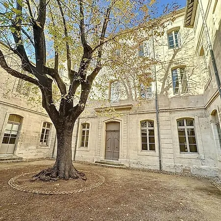 Im T2 Ds Particulier Proche Palais Des Papes Apartment