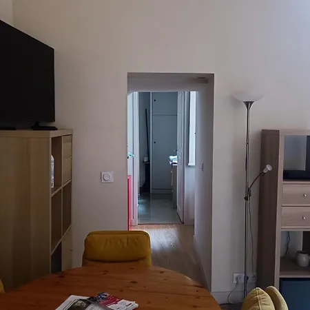 Im T2 Ds Particulier Proche Palais Des Papes Apartment